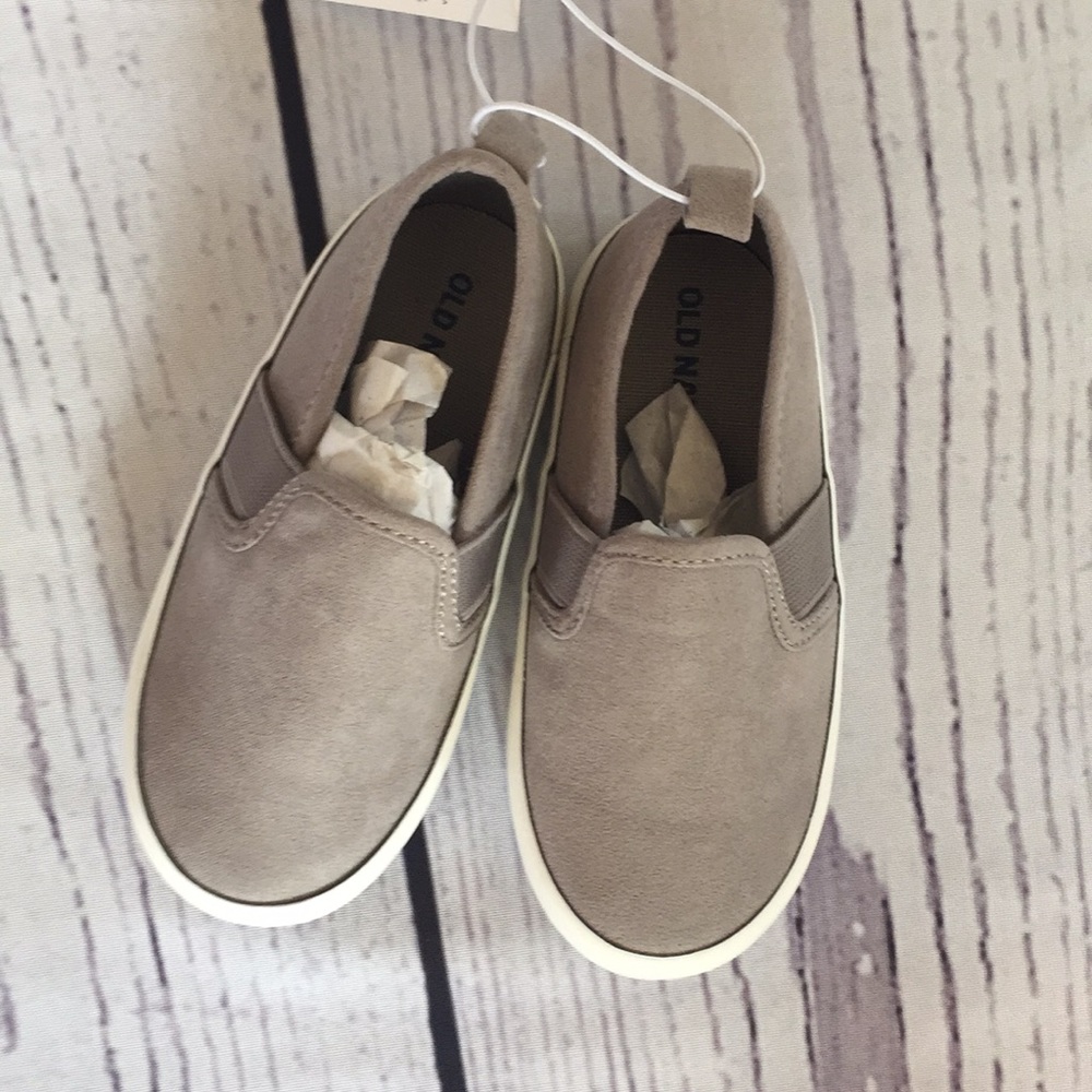 Old Navy slip on sneakers